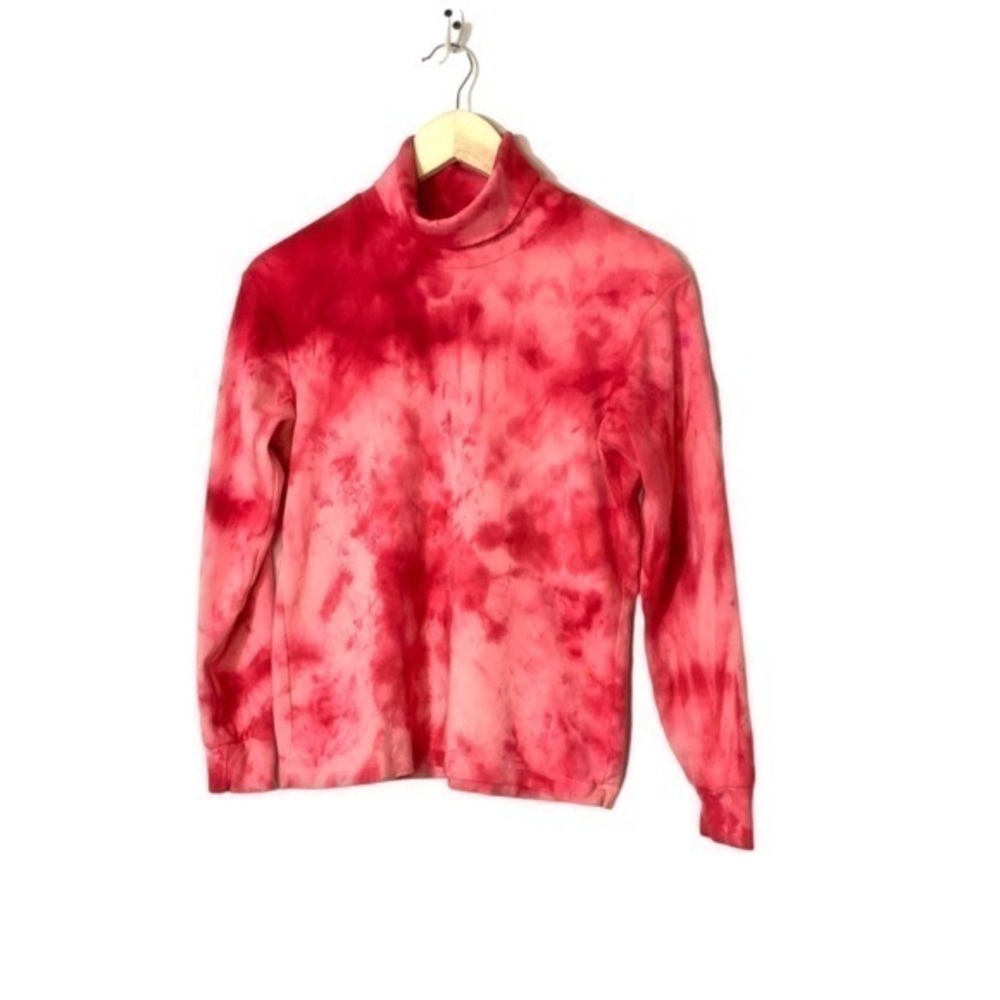 Uniqlo red tie dye long‎ sleeve cotton turtleneck Small